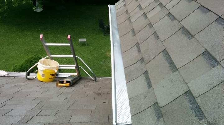 Nettoyage de gouttière Rive-Sud (Montréal)